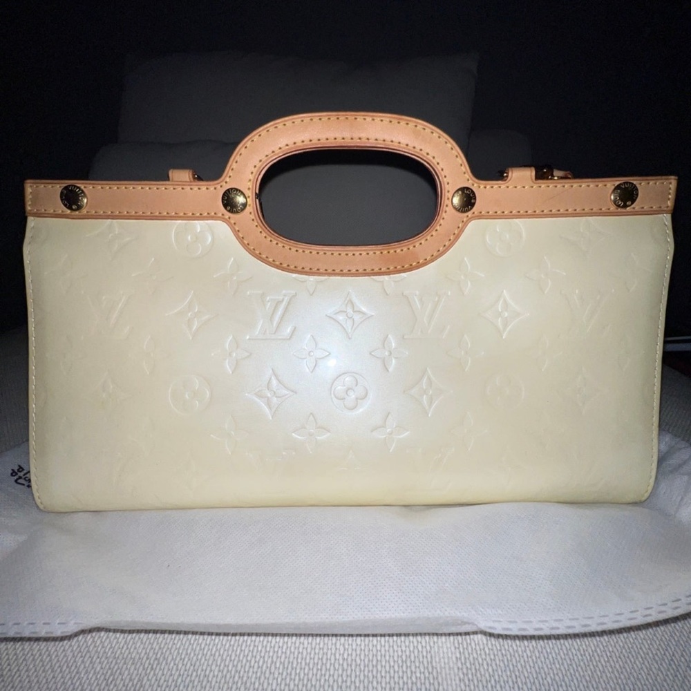 Louis Vuitton ‼️SOLD‼️